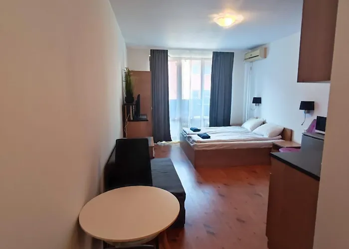 Panorama Bay 2 - By The *